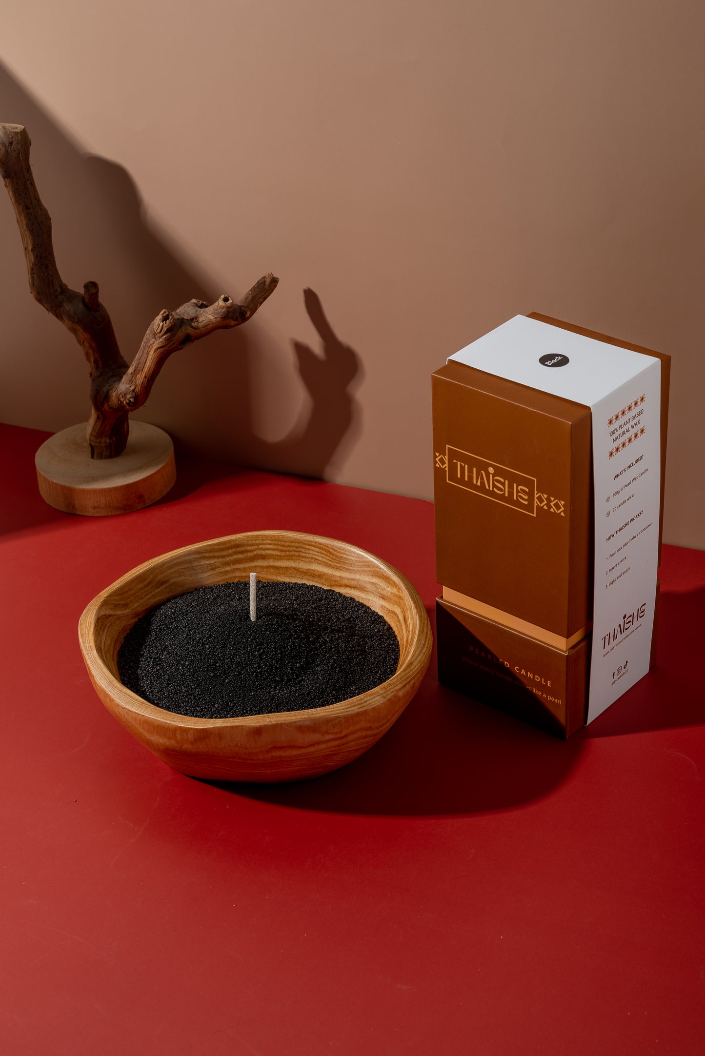 THAISHE PEARLED CANDLE - Black Sandalwood