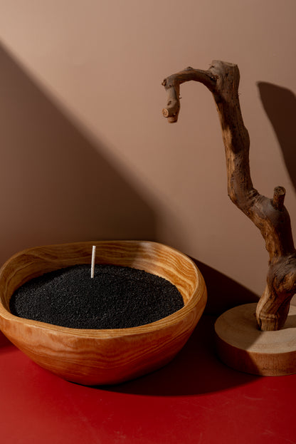 THAISHE PEARLED CANDLE - Black Sandalwood