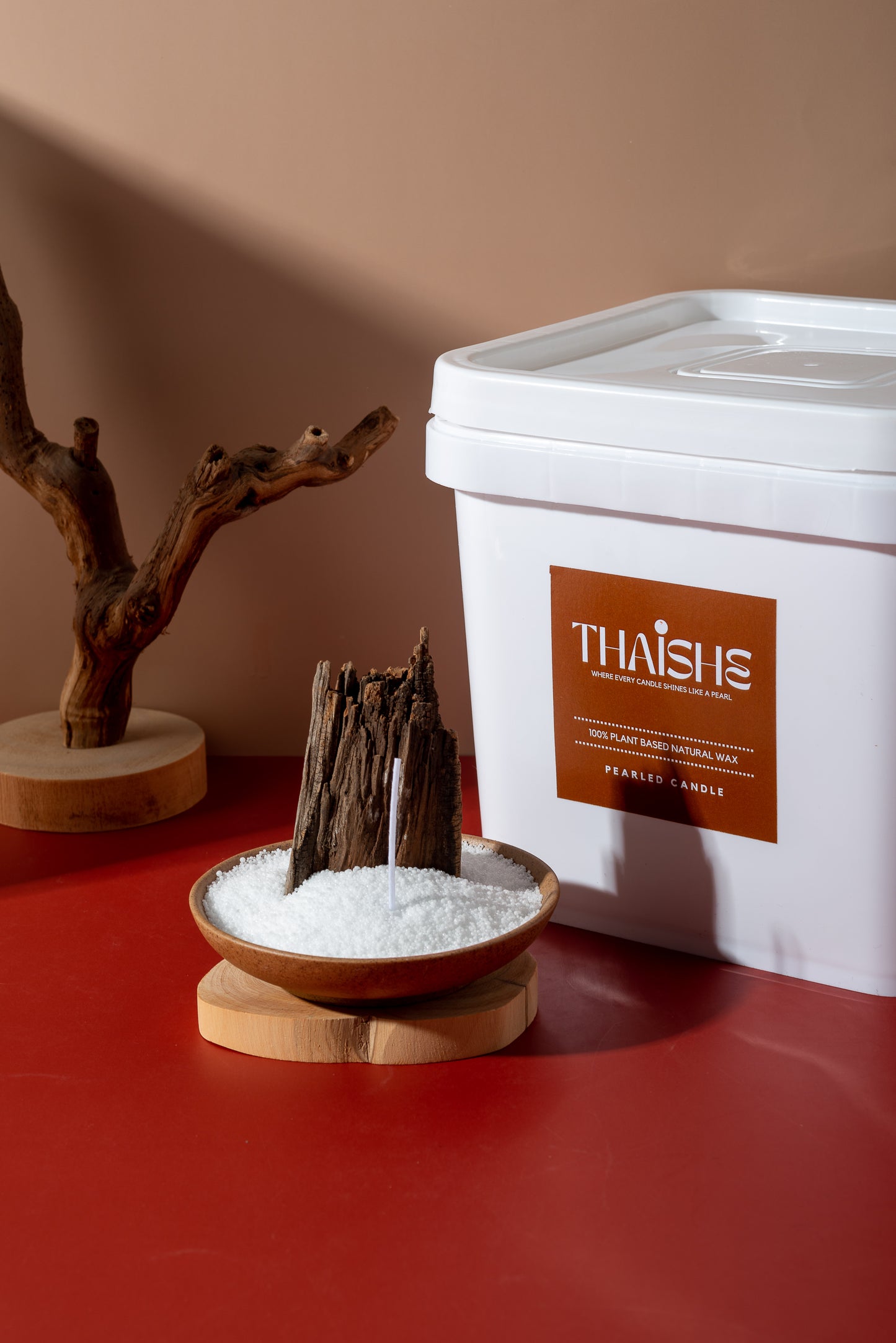 THAISHE PEARLED CANDLE - White Coconut Vanilla